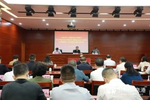 云南省人社廳學(xué)習(xí)貫徹習(xí)近平新時代中國特色社會主義思想主題教育第一期專題讀書班開班